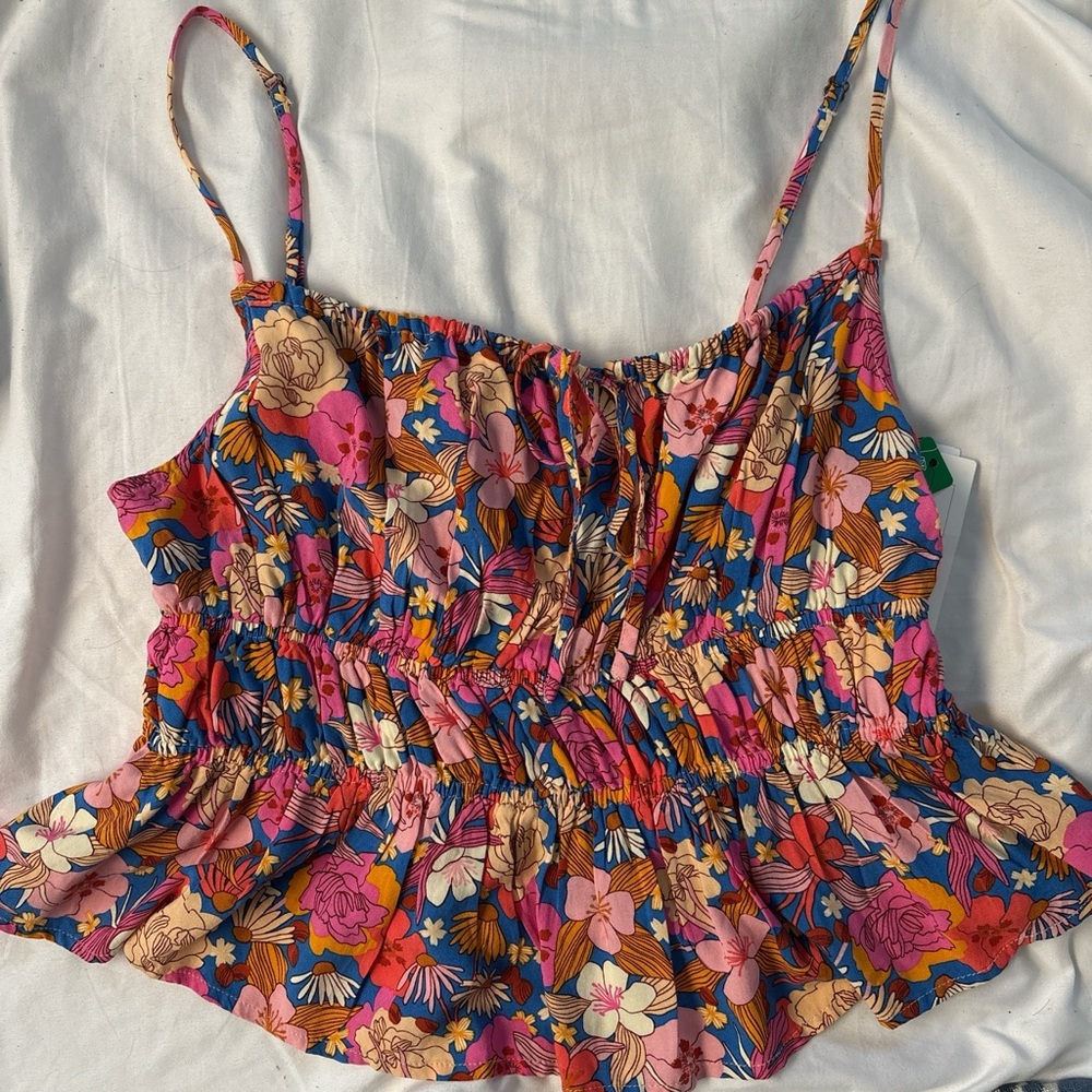 Brand New WITH TAGS!! 
🌺🌺🌺

#beachy #ripcurl #summertops